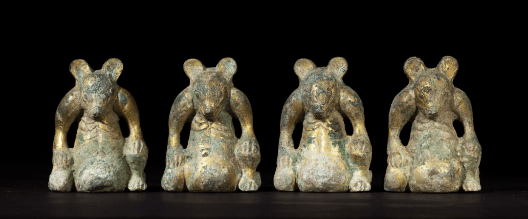 宜昌博物馆镇馆之宝 - 鎏金铜熊